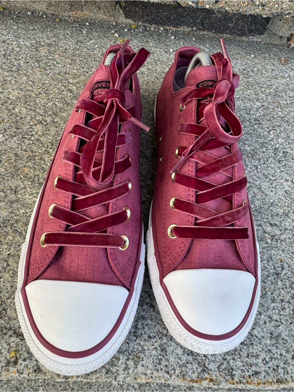 Converse Low Top Sneakers in Maroon and White - Picture 2 of 6
